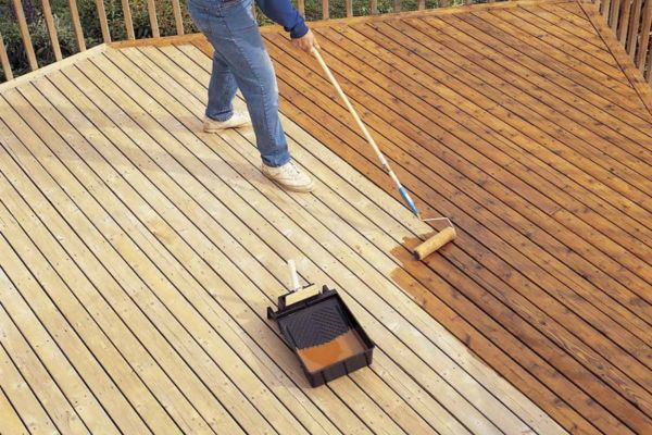 Applying the Stain Like a Pro - Ludlow Deck Builders Fairfield County